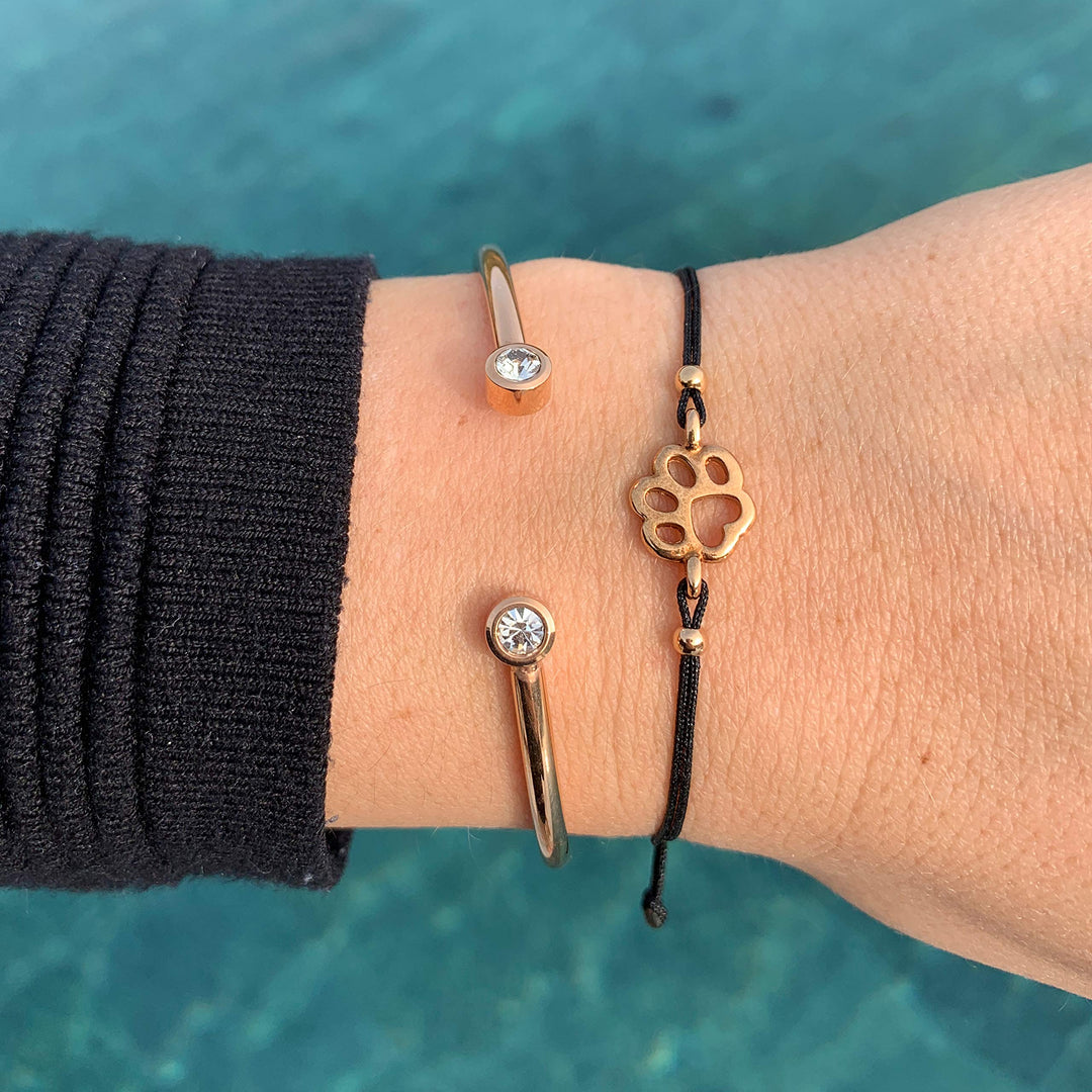 Selfmade Jewelry Armband Damen Roségold Pfote Handgemachtes Makramee Armbändchen mit Tatze Handmade Inkl. Geschenk-Verpackung (Rosegold - Schwarz)